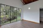 1 Bed House with En Suite in Spring Valley - 3