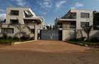6 Bed Townhouse with En Suite at Convent Drive - 1