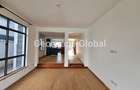 5 Bed Townhouse with En Suite in Lavington - 4