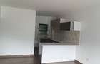 Serviced 1 Bed Apartment with Swimming Pool in Rosslyn - 3