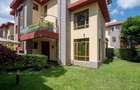 5 Bed Townhouse with En Suite in Lavington - 2
