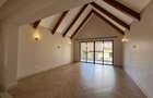 7 Bed Townhouse with En Suite at Covent Dr - 12