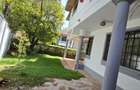 4 Bed Townhouse with En Suite at Lavington Green - 8