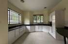 5 Bed Townhouse with En Suite in Lavington - 16