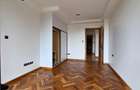 4 Bed Apartment with En Suite in Spring Valley - 11