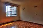 4 Bed Apartment with En Suite in Rhapta Road - 4