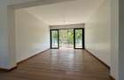 5 Bed Townhouse with En Suite in Lavington - 18