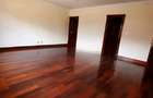 5 Bed Townhouse with En Suite in Lavington - 7