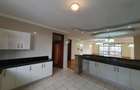 3 Bed Apartment with En Suite at 1St Parklands Avenue - 6