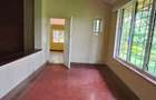 4 Bed House with En Suite in Rosslyn - 3