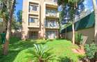 5 Bed Townhouse with En Suite at Lavington - 16