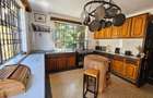 5 Bed House with En Suite in Nyari - 5