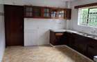 4 Bed House with En Suite at Nyari Close - 20