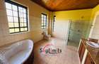 4 Bed House with En Suite in Runda - 10