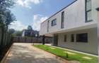 5 Bed House with En Suite in Nyari - 5