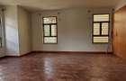 5 Bed Townhouse with En Suite in Lavington - 3