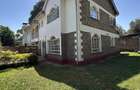 4 Bed Villa with En Suite in Lavington - 1