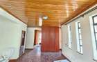 5 Bed House with En Suite in Lavington - 9