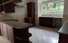 5 Bed Townhouse with Swimming Pool in Rosslyn - 14