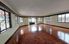 6 Bed Townhouse with En Suite at Kilimani Road - 11