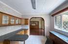 5 Bed House with En Suite in Lavington - 10
