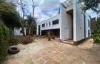 5 Bed House with En Suite in Runda - 1