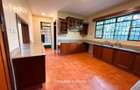 6 Bed House with Garden in Nyari - 10