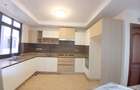 3 Bed Apartment with En Suite at Riverside - 15