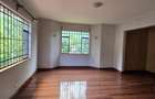 5 Bed Townhouse with En Suite at James Gichuru - 17