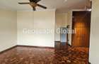 5 Bed House with En Suite in Runda - 14