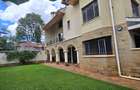 5 Bed Townhouse with En Suite at Lavington Green - 18