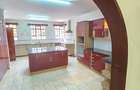 5 Bed House with En Suite at Golf Course - 17