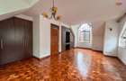 4 Bed Townhouse with En Suite at Lavington Green - 10
