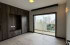2 Bed Apartment with En Suite in Riverside - 11