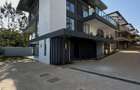 5 Bed Villa with En Suite in Lavington - 1