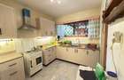 4 Bed House with En Suite in Lavington - 8