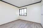 4 Bed Apartment with En Suite in Parklands - 8