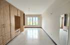3 Bed Apartment with En Suite at Parklands - 8