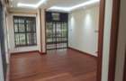 5 Bed Townhouse with En Suite in Westlands Area - 9