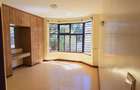 6 Bed Townhouse with En Suite at Convent Drive - 16