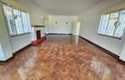 6 Bed House with En Suite in Rosslyn - 10