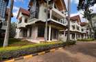 5 Bed Townhouse with En Suite in Lavington - 1