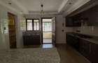 5 Bed Townhouse with En Suite in Lavington - 7