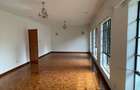 5 Bed House with En Suite in Gigiri - 11