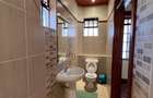 5 Bed Townhouse with En Suite in Kileleshwa - 19