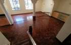 5 Bed Townhouse with En Suite at Lavington - 4