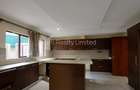 5 Bed Townhouse with En Suite in Lavington - 6