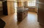 5 Bed Townhouse with En Suite in Lavington - 3