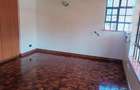 5 Bed Townhouse with En Suite in Lavington - 10