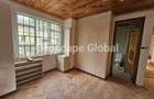 5 Bed House with En Suite in Spring Valley - 5
